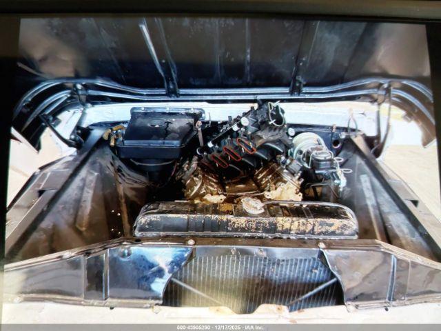 Chevrolet C10 Image 4