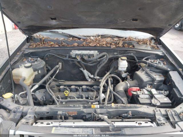 Mercury Mariner Image 10