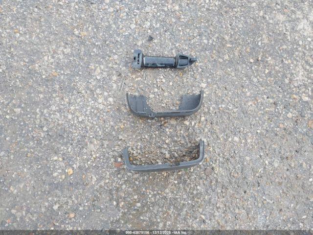 Mercury Mariner Image 12