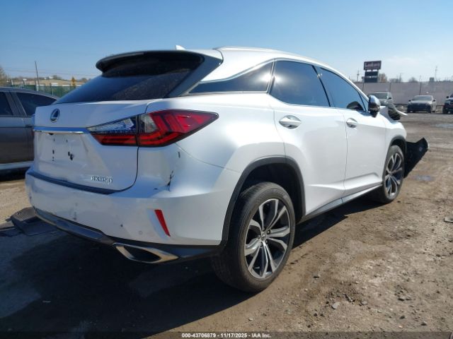 Lexus RX Image 8