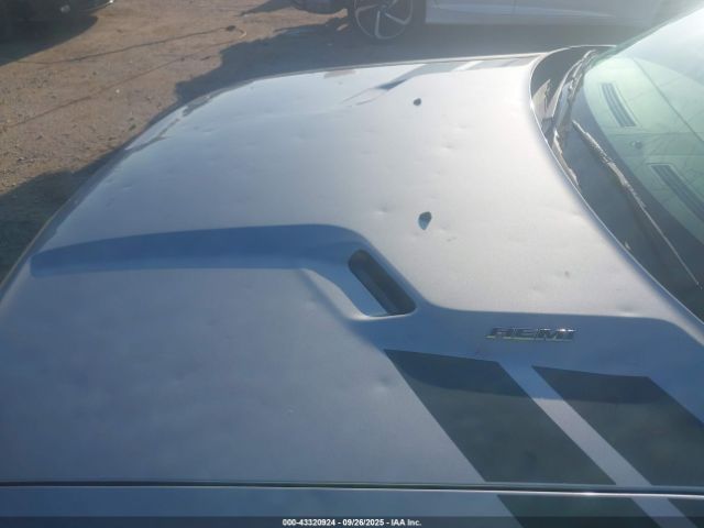 Dodge Challenger Image 14