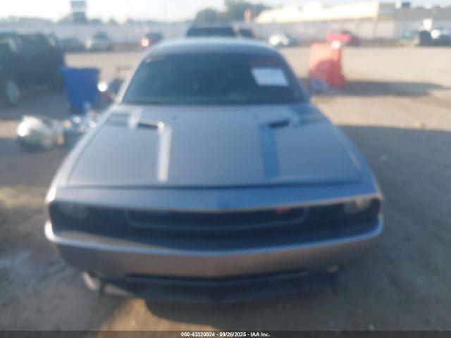 Dodge Challenger Image 3