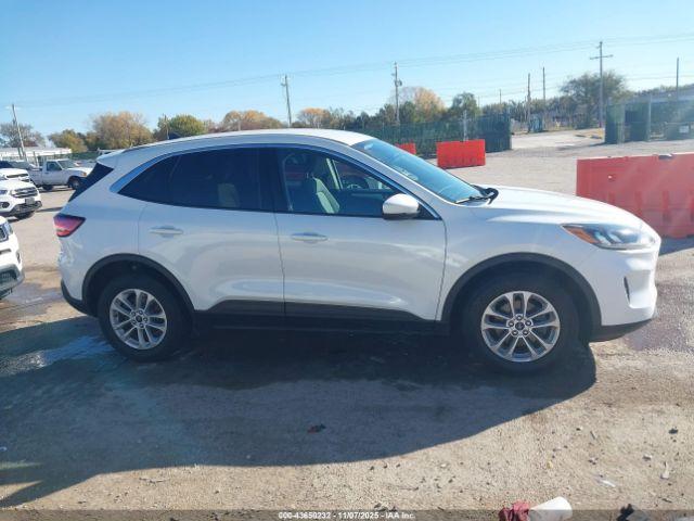 Ford Escape Se Image 8