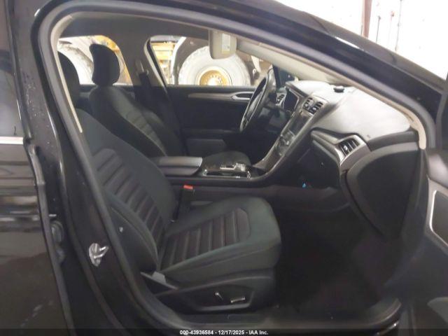 Ford Fusion Se Image 4