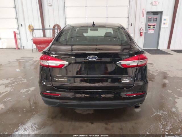 Ford Fusion Se Image 12
