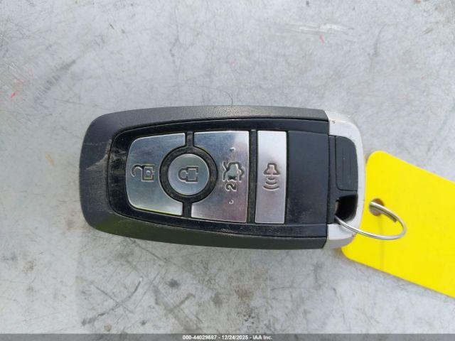 Ford Fusion Se Image 8