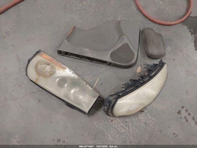 Saturn L300 1 Image 13