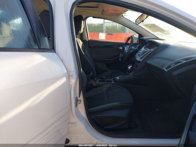 Ford Focus Se Image 8