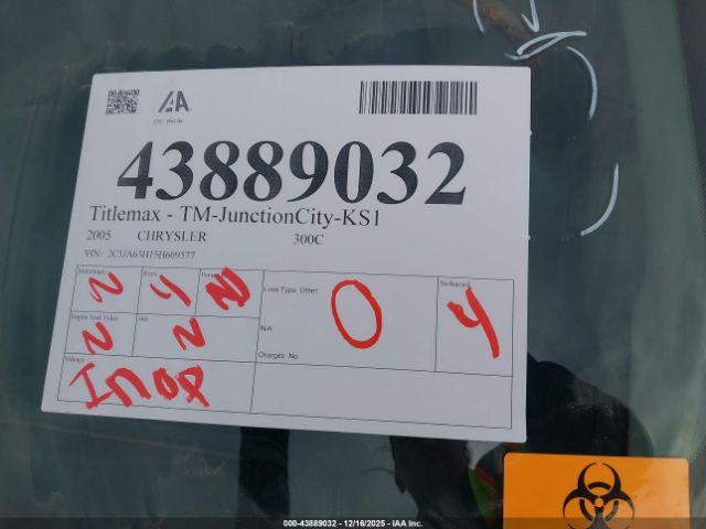 Chrysler 300c Image 11