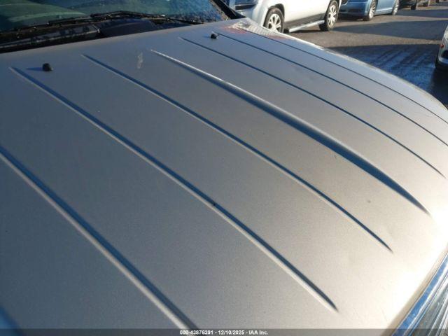 Chrysler Aspen Limited Image 3