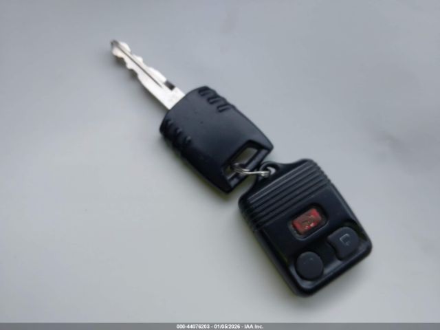 Mazda Tribute I Image 8