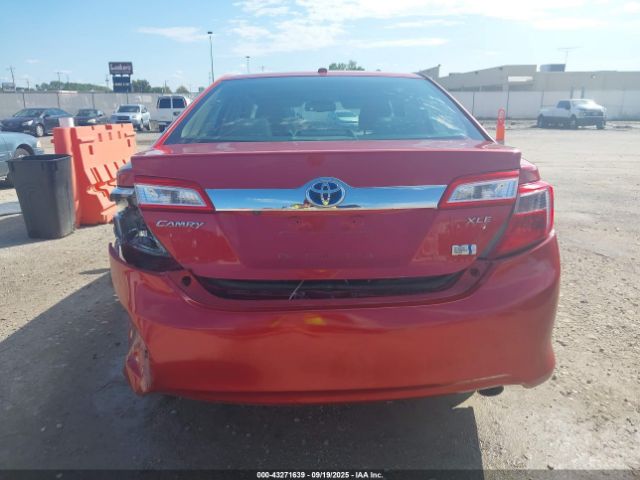 Toyota Camry Xle Image 13