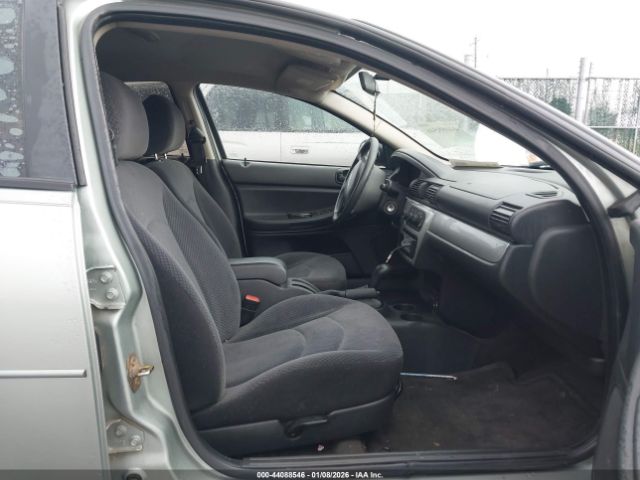 Chrysler Sebring Touring Image 4