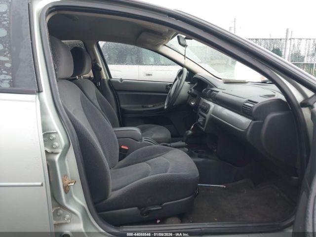 Chrysler Sebring Touring Image 4