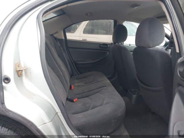 Chrysler Sebring Touring Image 2