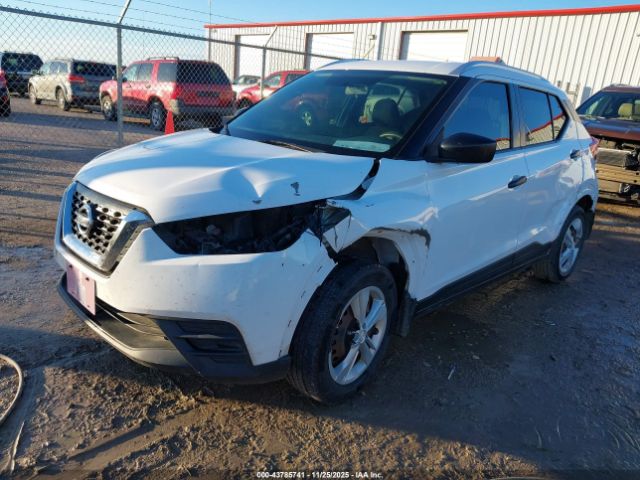 Nissan Kicks S Image 2