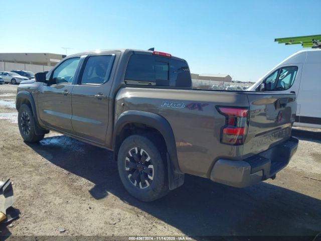 Nissan Frontier Pro-4x 4x4 Image 8