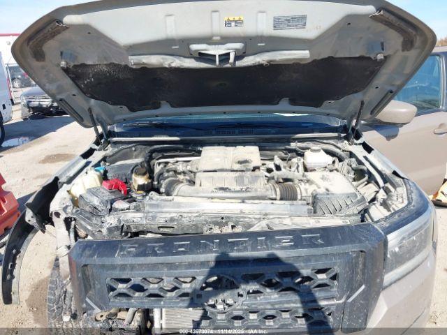 Nissan Frontier Pro-4x 4x4 Image 9