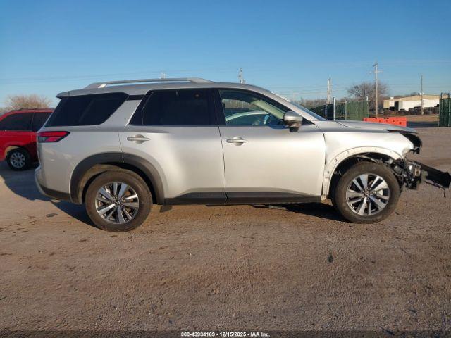 Nissan Pathfinder Sl 4wd Image 16