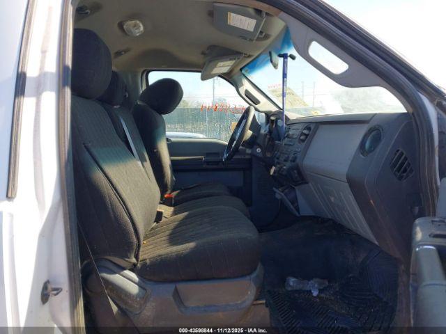 Ford F-350 Xl Image 5