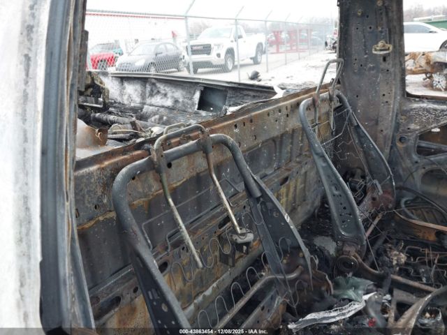 Toyota Tacoma Image 6