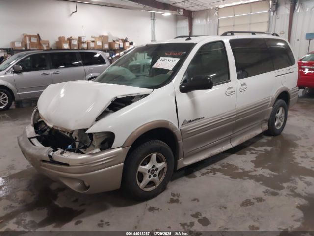 Pontiac Montana Image 2