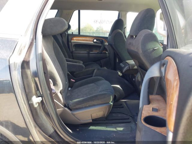 Buick Enclave Convenience Image 11